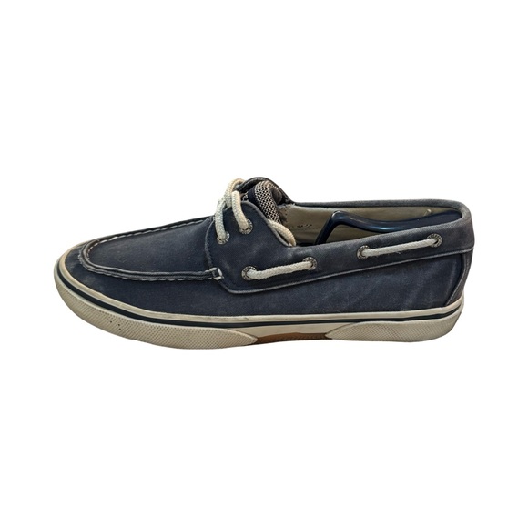 Sperry Blue Boat Shoes with Moccasin Stitching and Rubber Sole - Picture 3 of 10